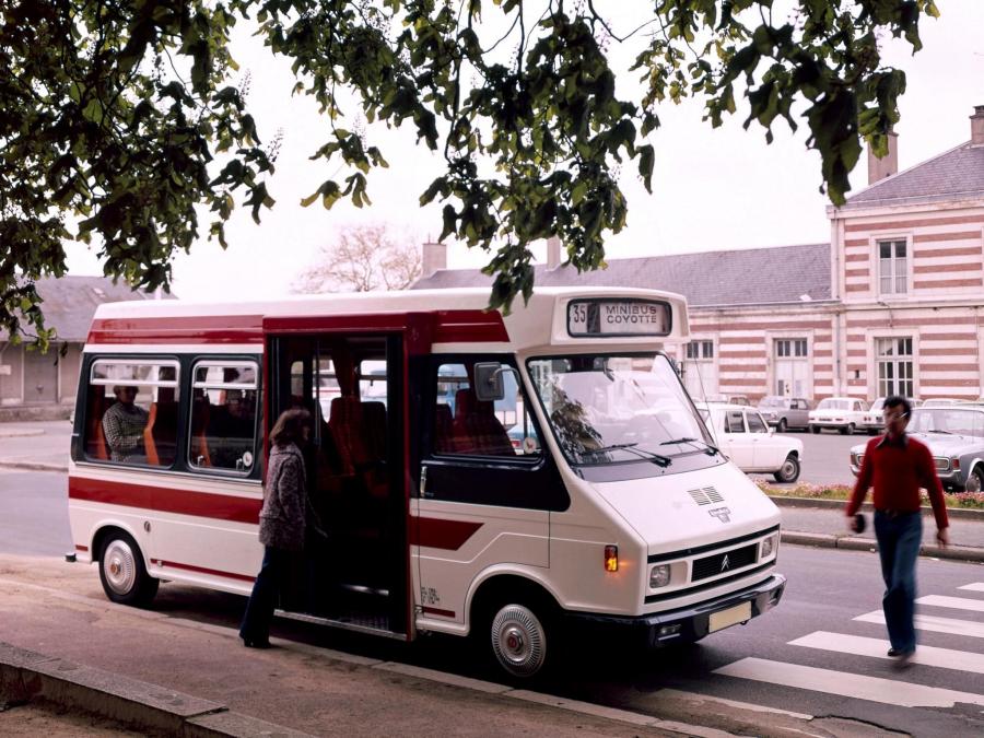  Citroen C35 Minibus by Heuliez 1974 года  (фото 1 из 2)
